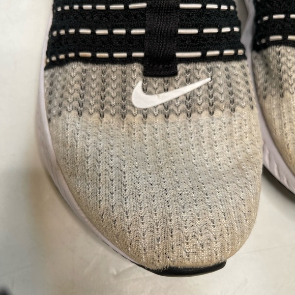 WOMEN'S Nike React Phantom Run Flyknit 2 Running Shoes Size 9 - Picture 2 of 7